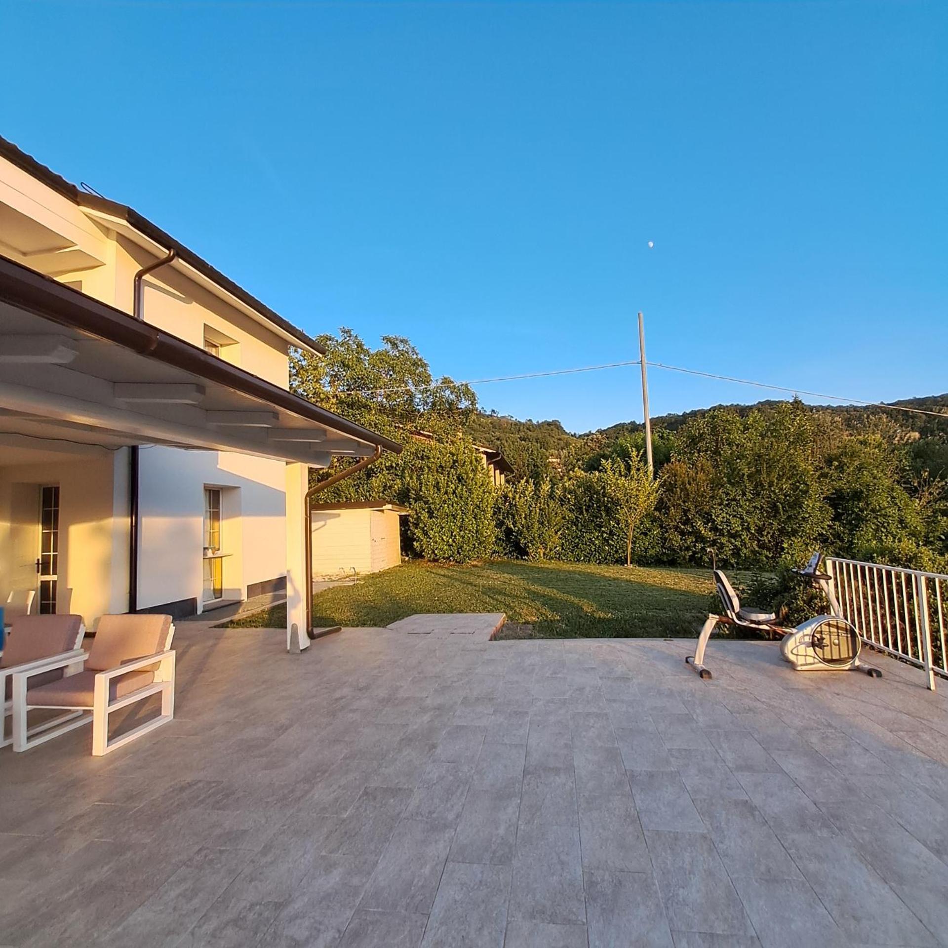 Terrazzaponente Bed & Breakfast Monte San Pietro Exterior photo